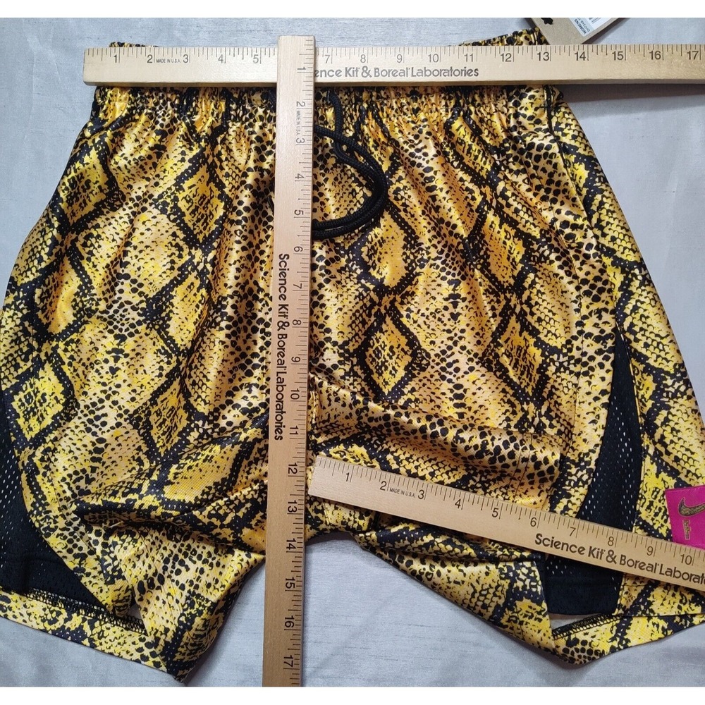 NIKE FLY Women XS Vivid‎ Sulfur DRI-FIT Loose Snake Print Basketball Shorts NEW - Picture 6 of 16
